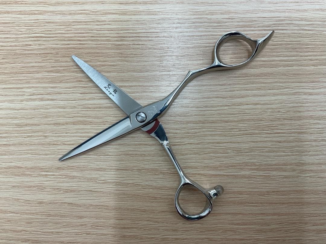 ✂️光（ヒカリ）美容師用シザー 未使用品 日本製✂️