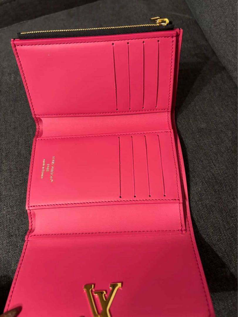 ここLOUIS VUITTON ポルトフォイユ・カプシーヌ コンパクト