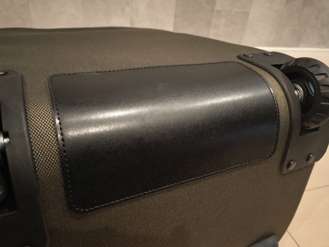 【美品】無印良品 撥水ソフトキャリーケース 40L　カーキ色　オシャレ