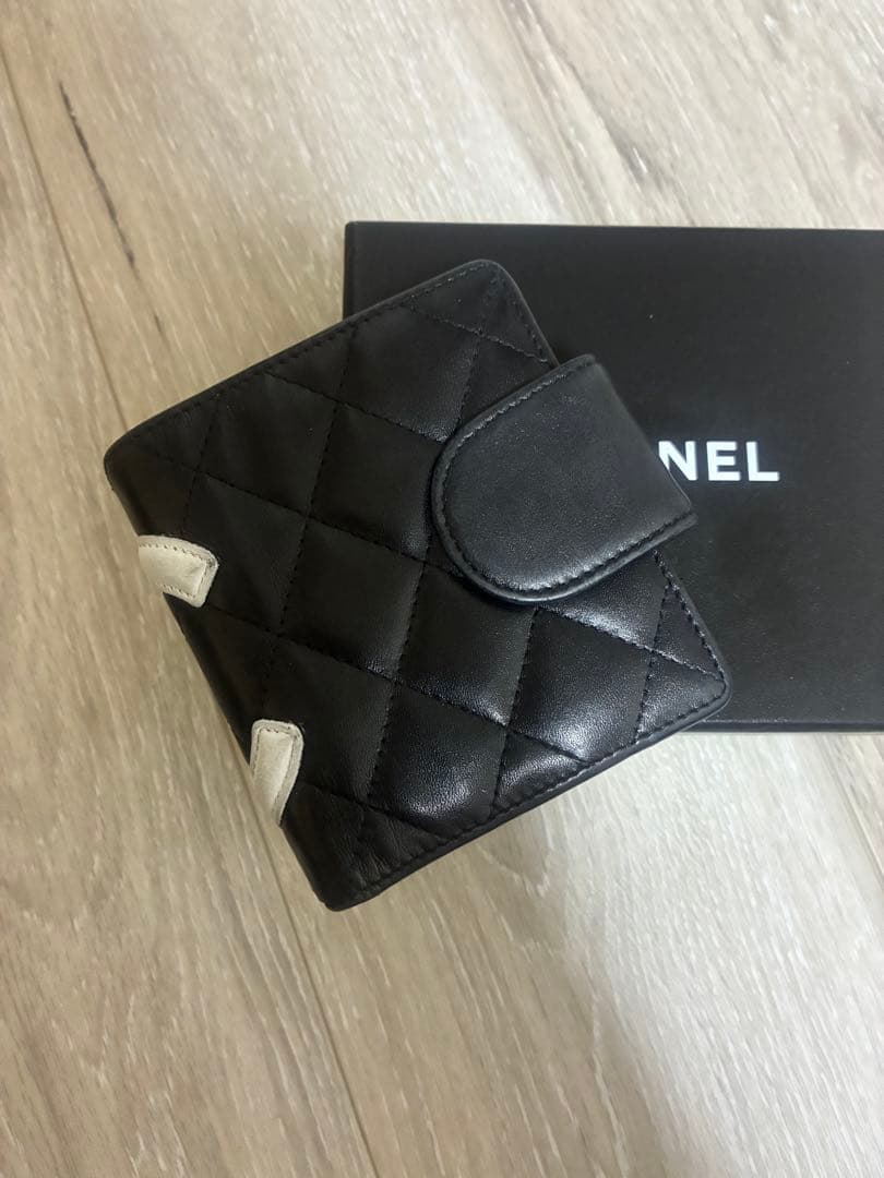 み*き様 美品☆CHANEL カンボン二つ折り財布