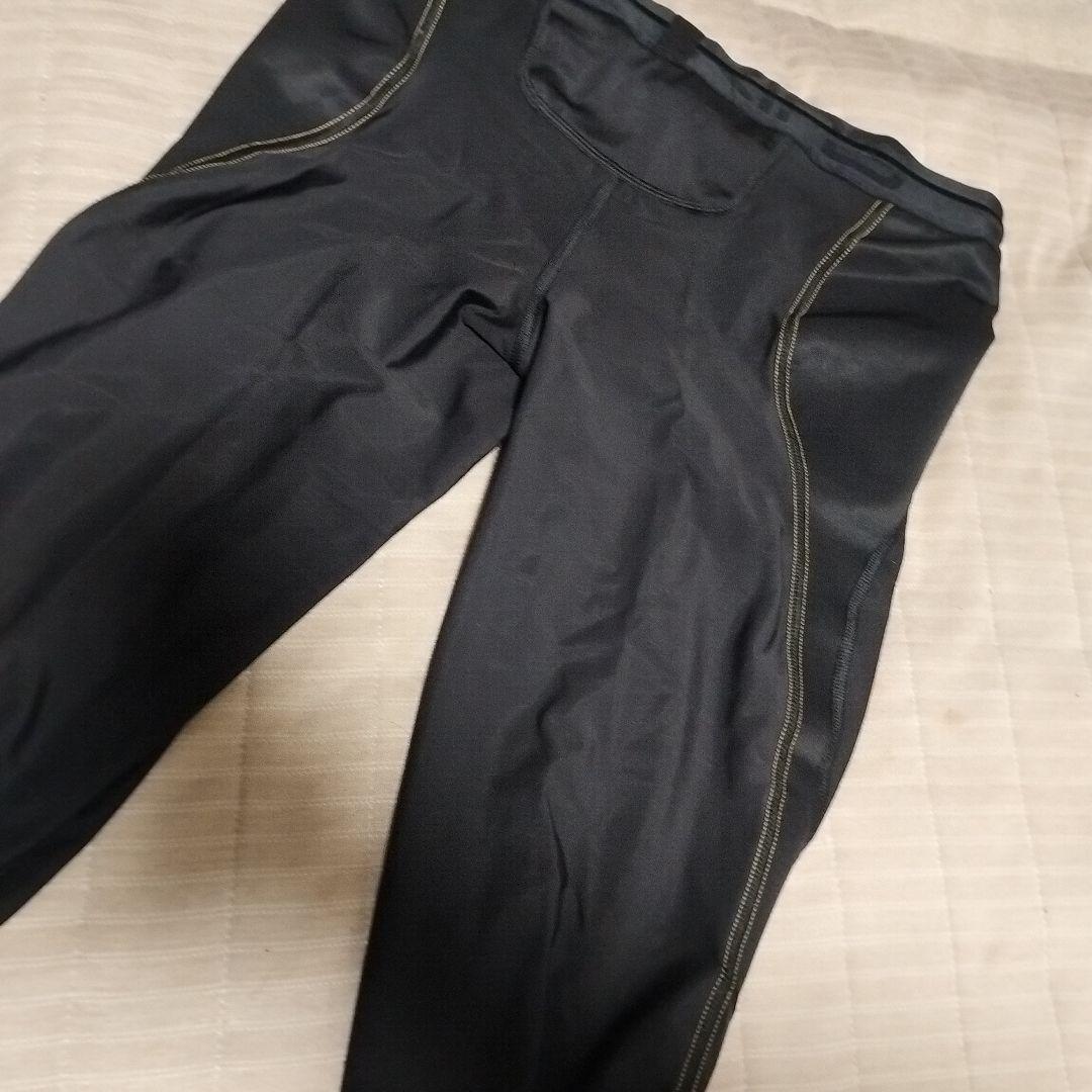 17600円の品　SKINS ブラック タイツ 新品タグ付き