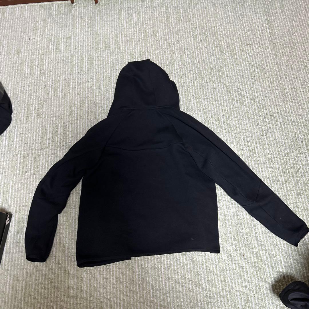 ナイキテックフリース黒
