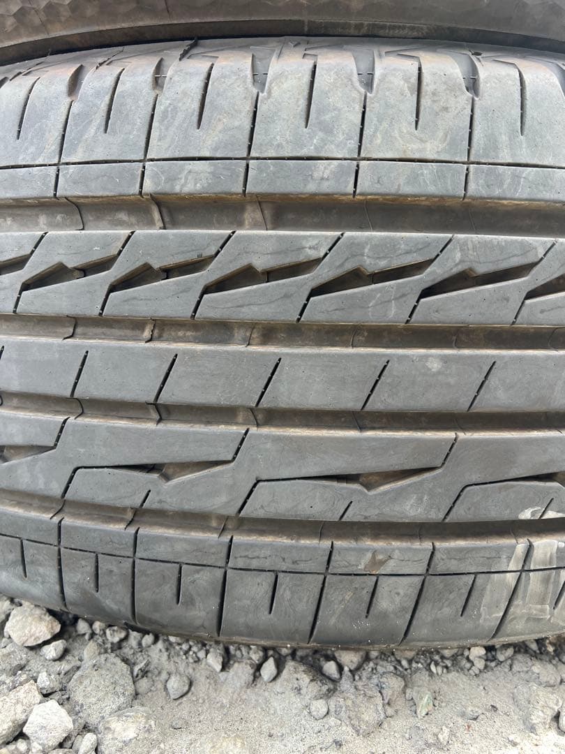 ブリヂストン　アレンザ　lx100 235/55r18 23年製　極上品　バリ山