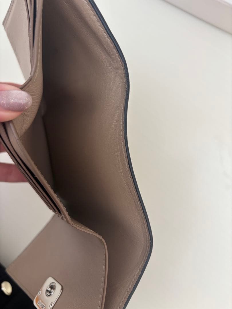 LOEWE レザー 三つ折り財布　サンド