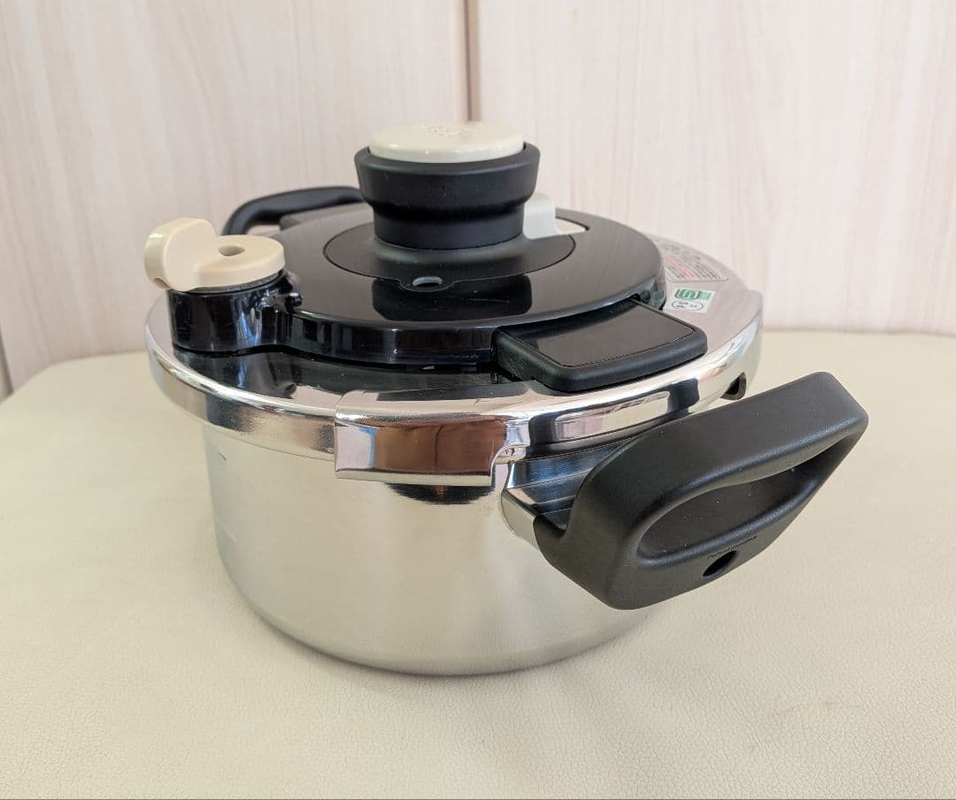 T-fal　クリプソ　3L　圧力鍋