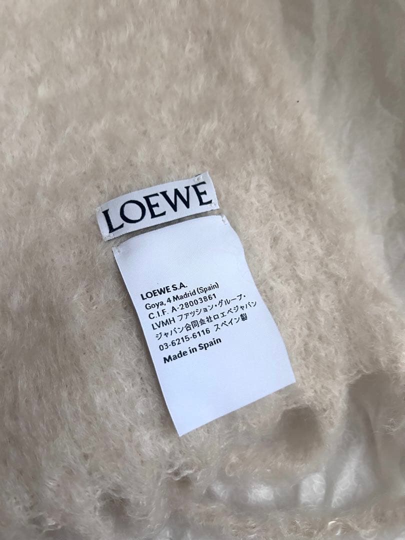 LOEWE マフラー