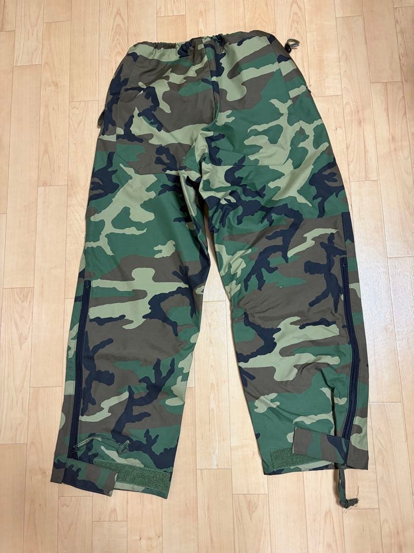 【2回着用】 米軍放出品ECWCS GOREウッドランドM-R