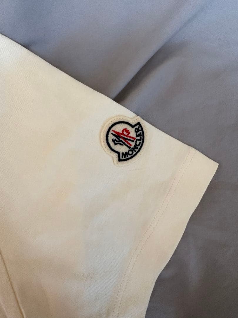 【値下げしました】MONCLER Tシャツ 正規品