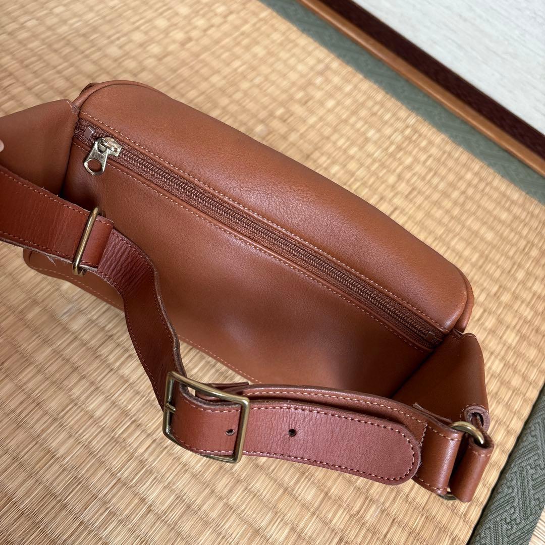 COACH ブラウンレザーウエストポーチバッグ