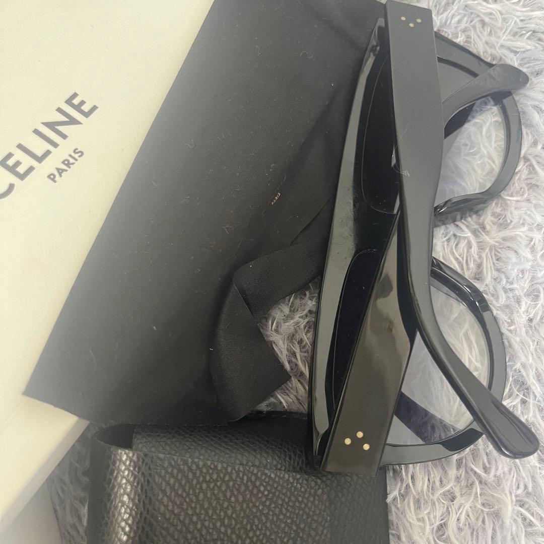 CELINE ブラック サングラス スタッズ付き