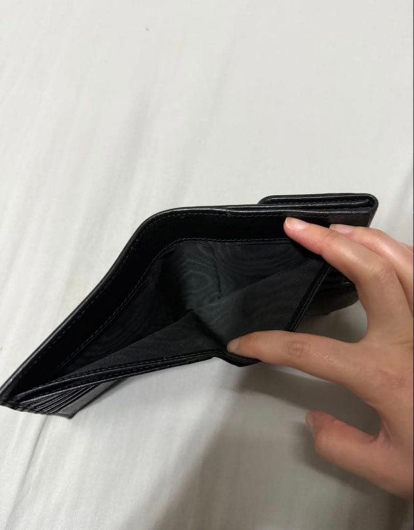 GUCCI ブラックレザー 二つ折り財布