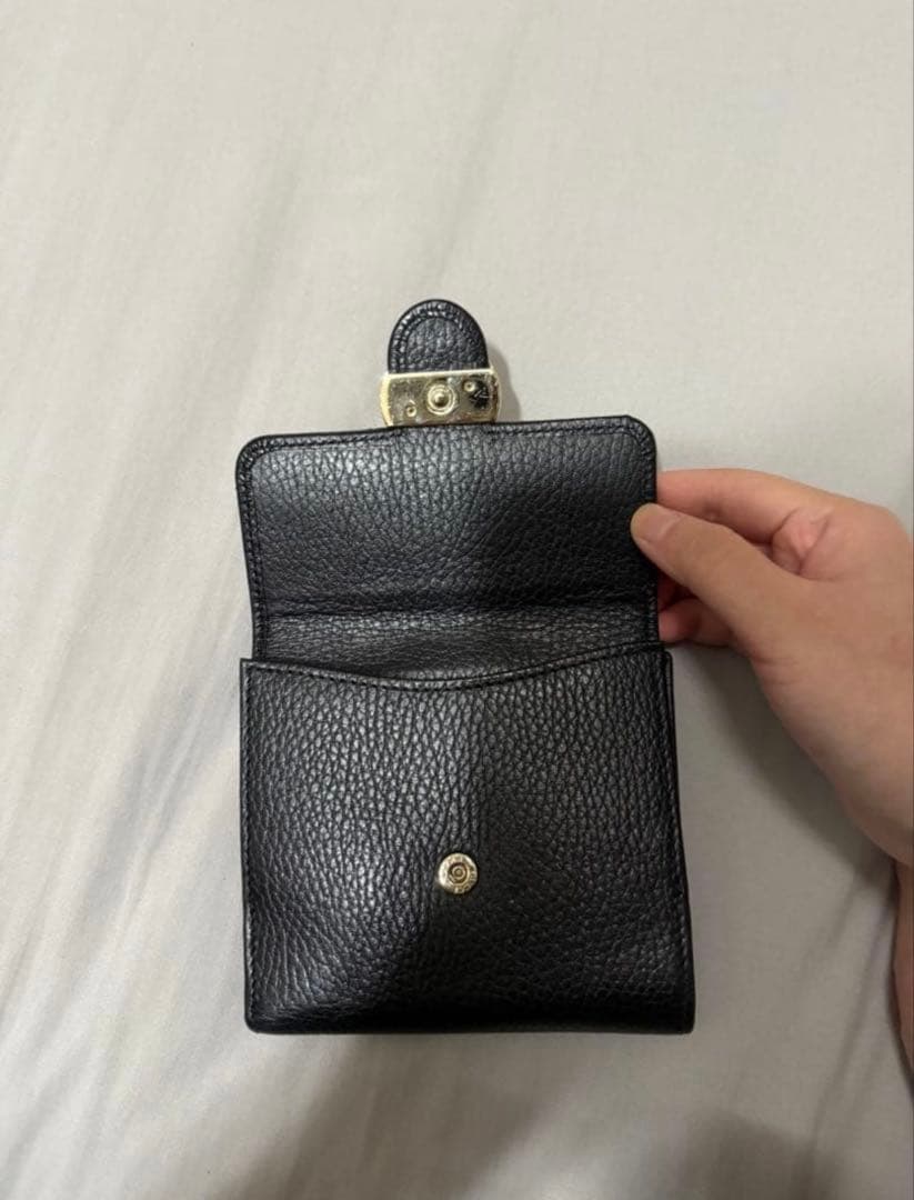 GUCCI ブラックレザー 二つ折り財布