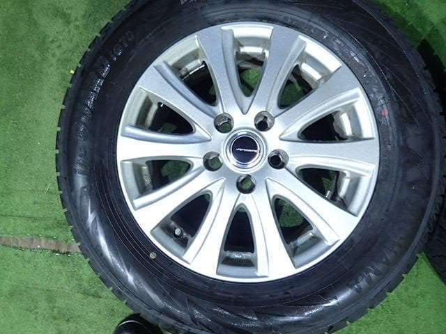 B1053【送料無料】スタッドレスタイヤ 215/65R16 4本セット