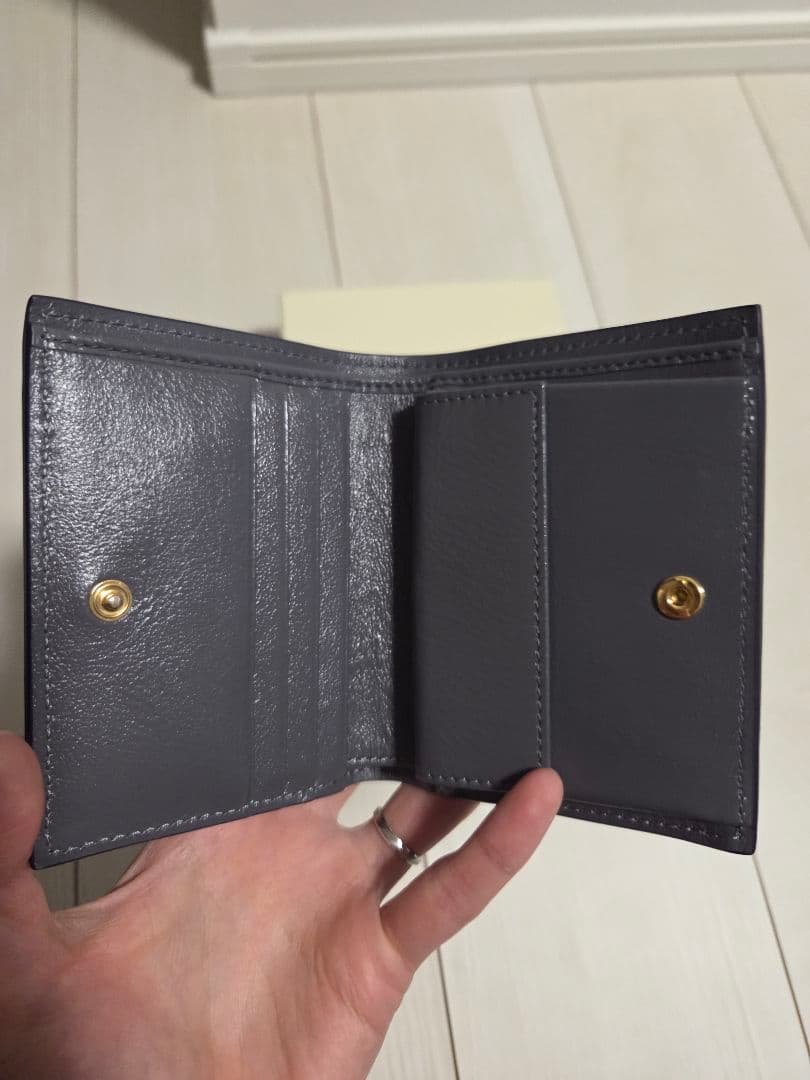 MARNI 二つ折り財布 黒 グレー