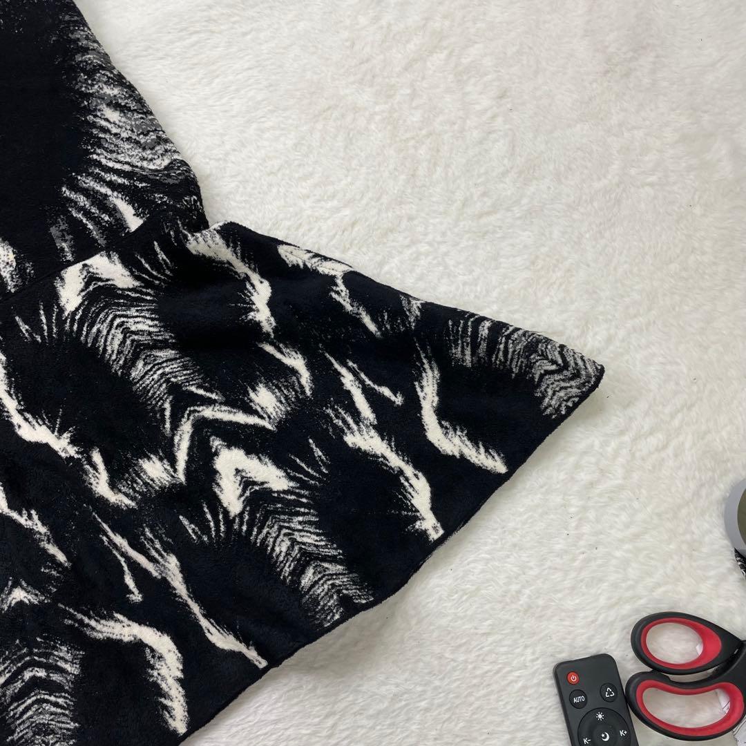 Roberto Cavalli ノースリーブフレアワンピース 黒白模様　ドレス