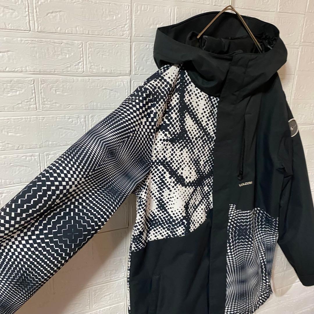 VOLCOM ボルコム　スノーボードウェア　アシンメトリー
