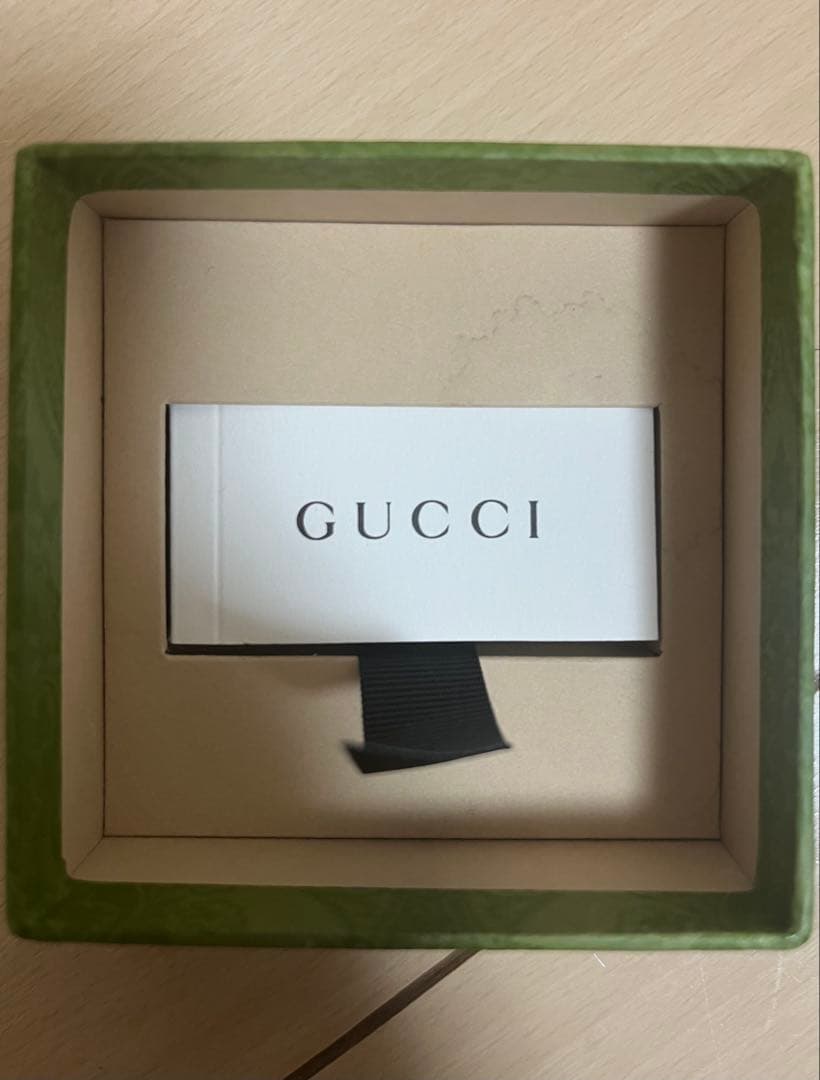 GUCCI シルバー ロゴペンダント ネックレス