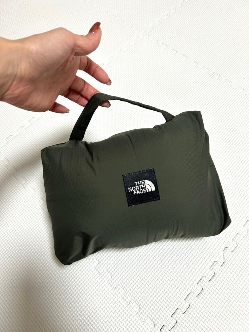 THE NORTH FACE フード付きダウンケープ