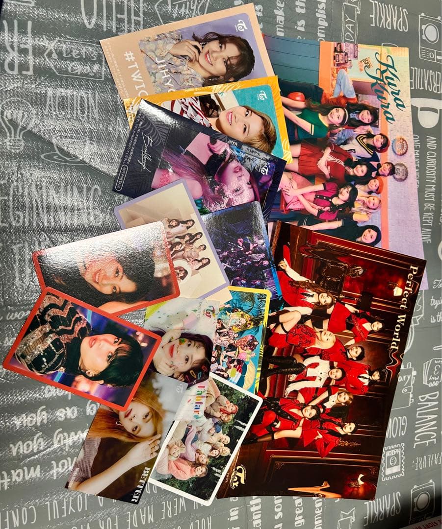 TWICE アルバム CD DVD キーホルダー
