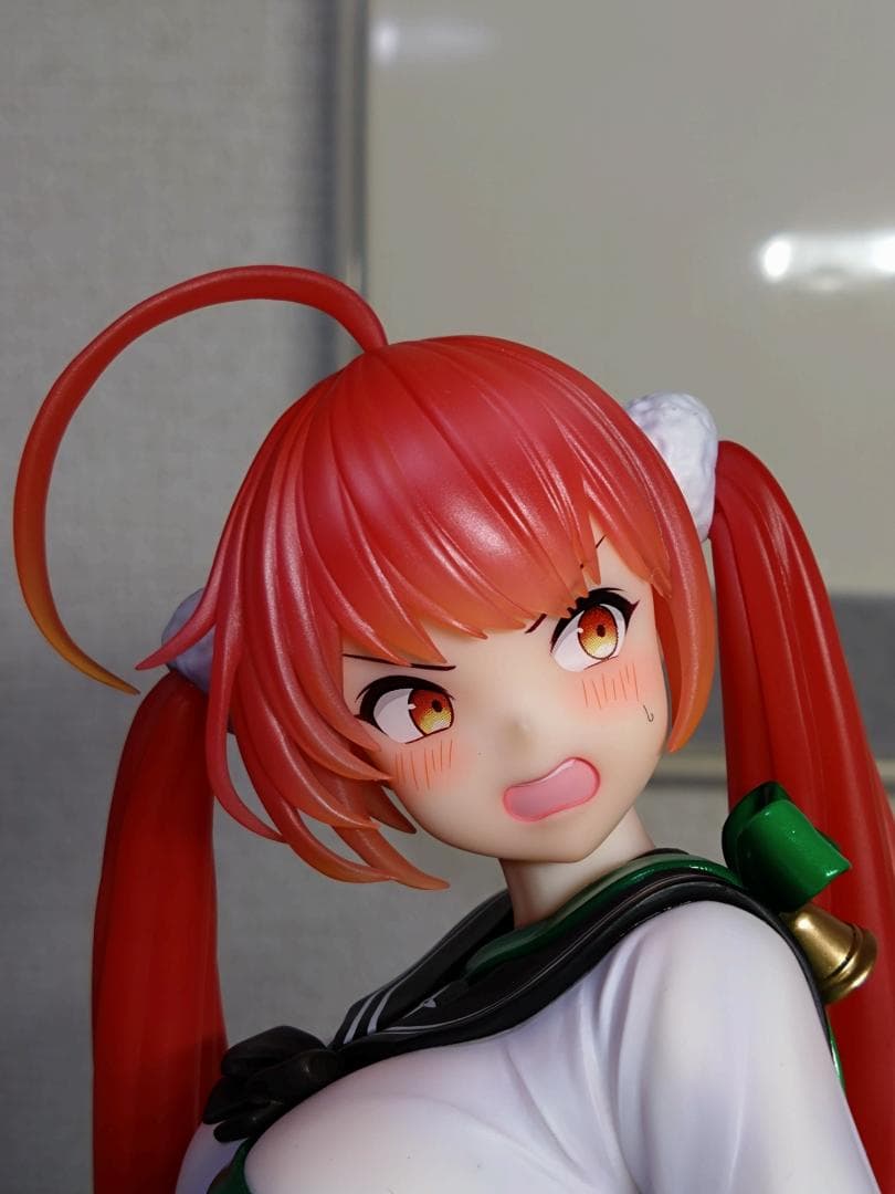 アズールレーン　ホノルル プレゼント・ファイアレッド　フィギュア　RIBOSE