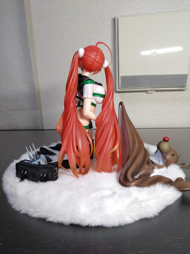 アズールレーン　ホノルル プレゼント・ファイアレッド　フィギュア　RIBOSE