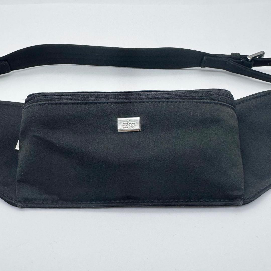 GUCCI グッチ ボディバッグ ウエストバッグ スマホショルダー ブラック