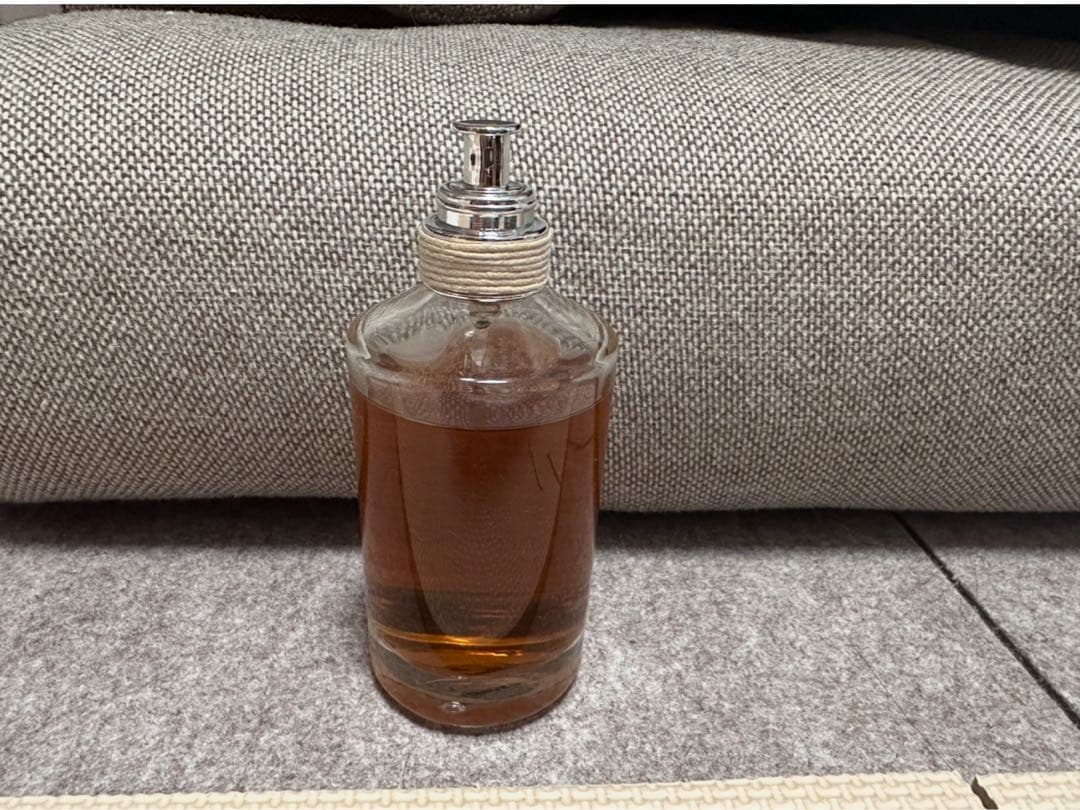 メゾンマルジェラレプリカ ウィスパーインザライブラリー香水100ml