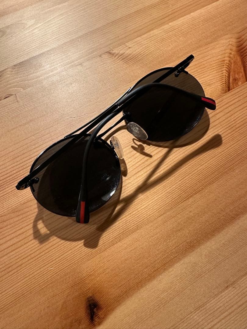 PRADA プラダ サングラス ブラック メタルフレーム ケース付き