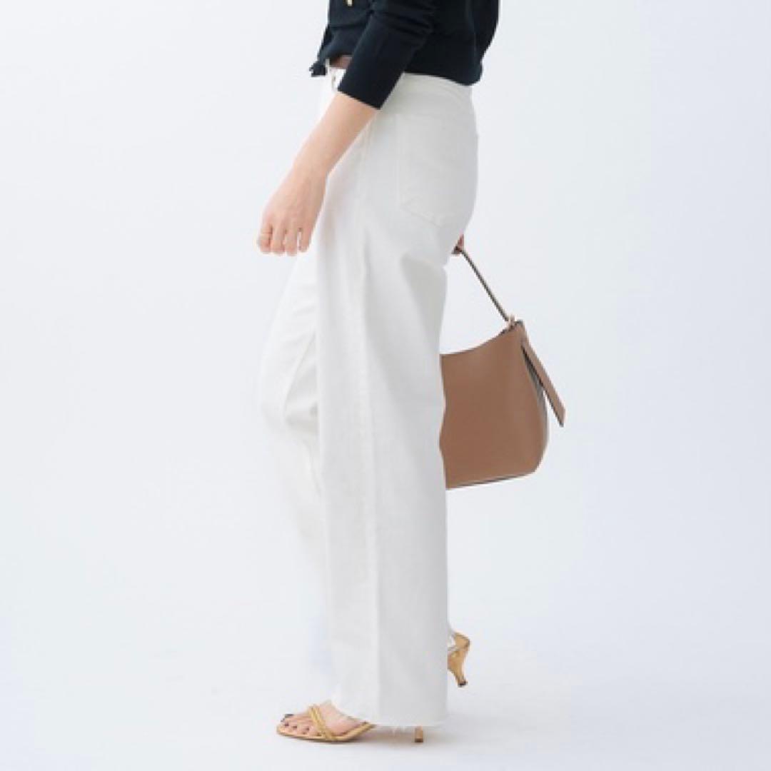 【美品】✨ヤヌーク Lea ホワイト ボーイズストレートデニム カットオフ 24