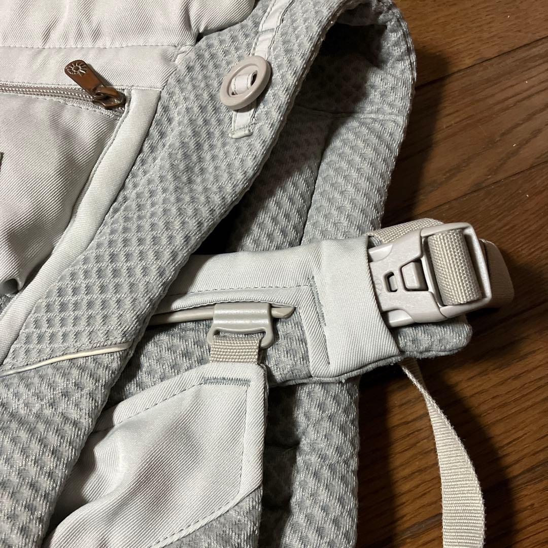 【美品】ergobaby 抱っこ紐 グレー メッシュ 正規品　オムニブリーズ