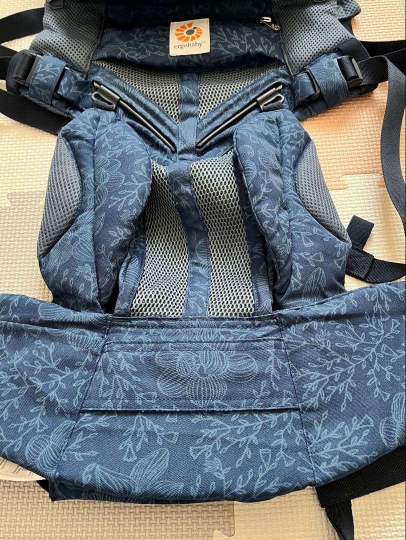 【収納カバー付き】ergobaby オムニ 360 クールエア メッシュ
