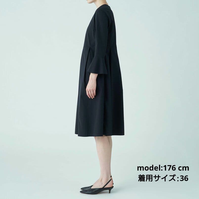Ballsey ボールジィ ストレッチタフタ ボックスタックワンピース ネイビー