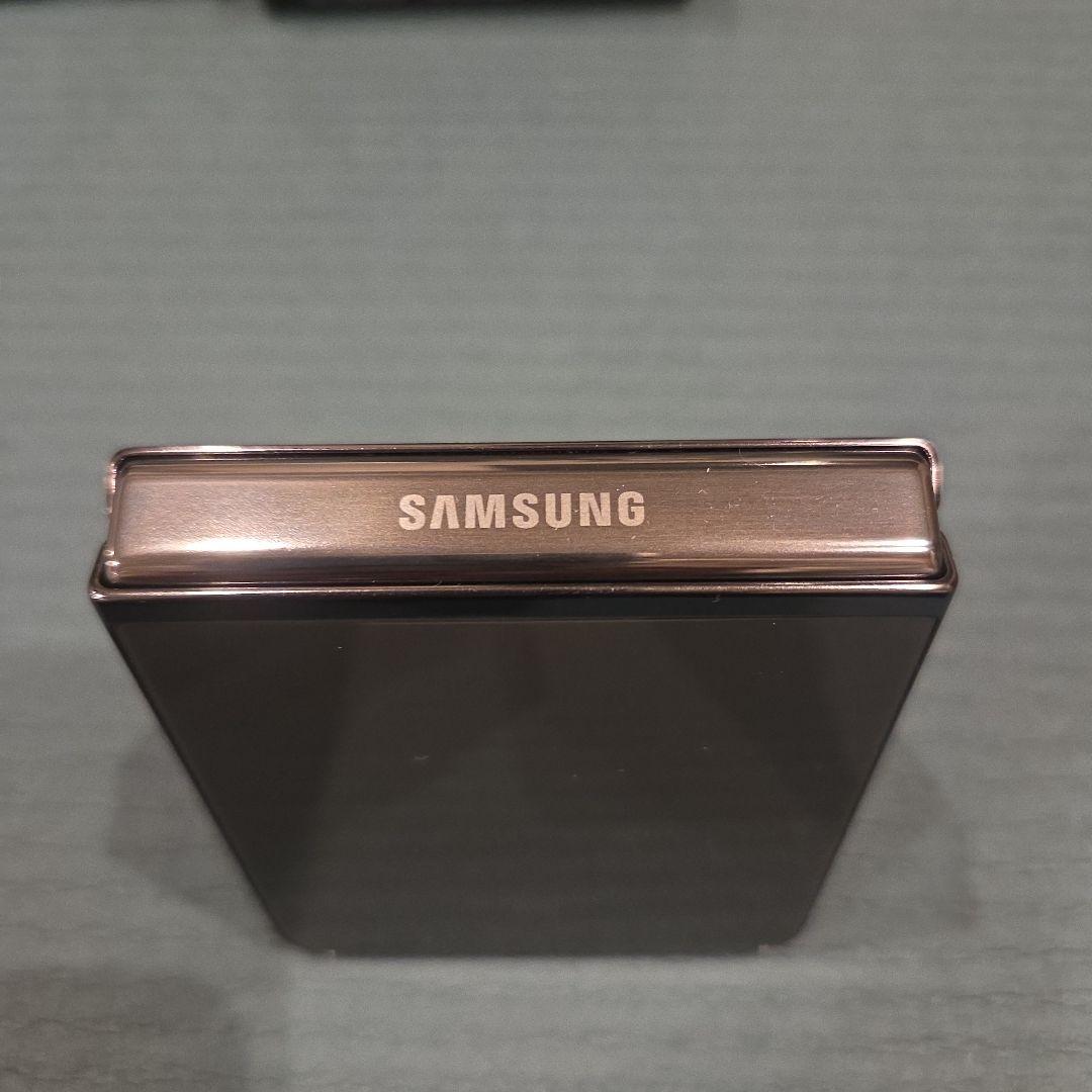 Samsung Galaxy Z Flip5 本体 + ケース + 充電ケーブル