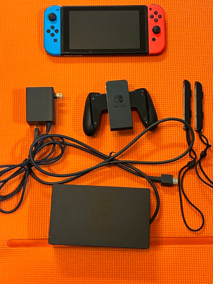 任天堂Switch 本体