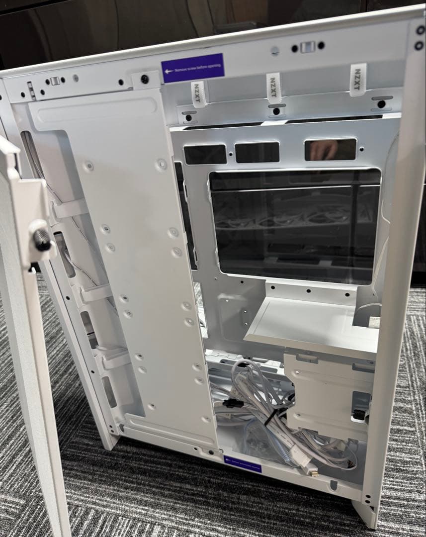 NZXT H9 Flow デュアルチャンバー　PCケース ホワイト BTF対応
