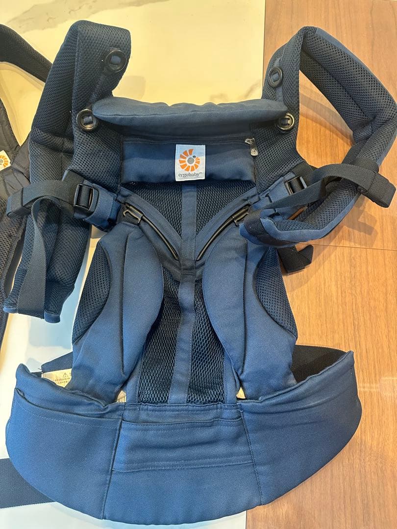 【美品】エルゴ オムニ360クールエア 抱っこ紐