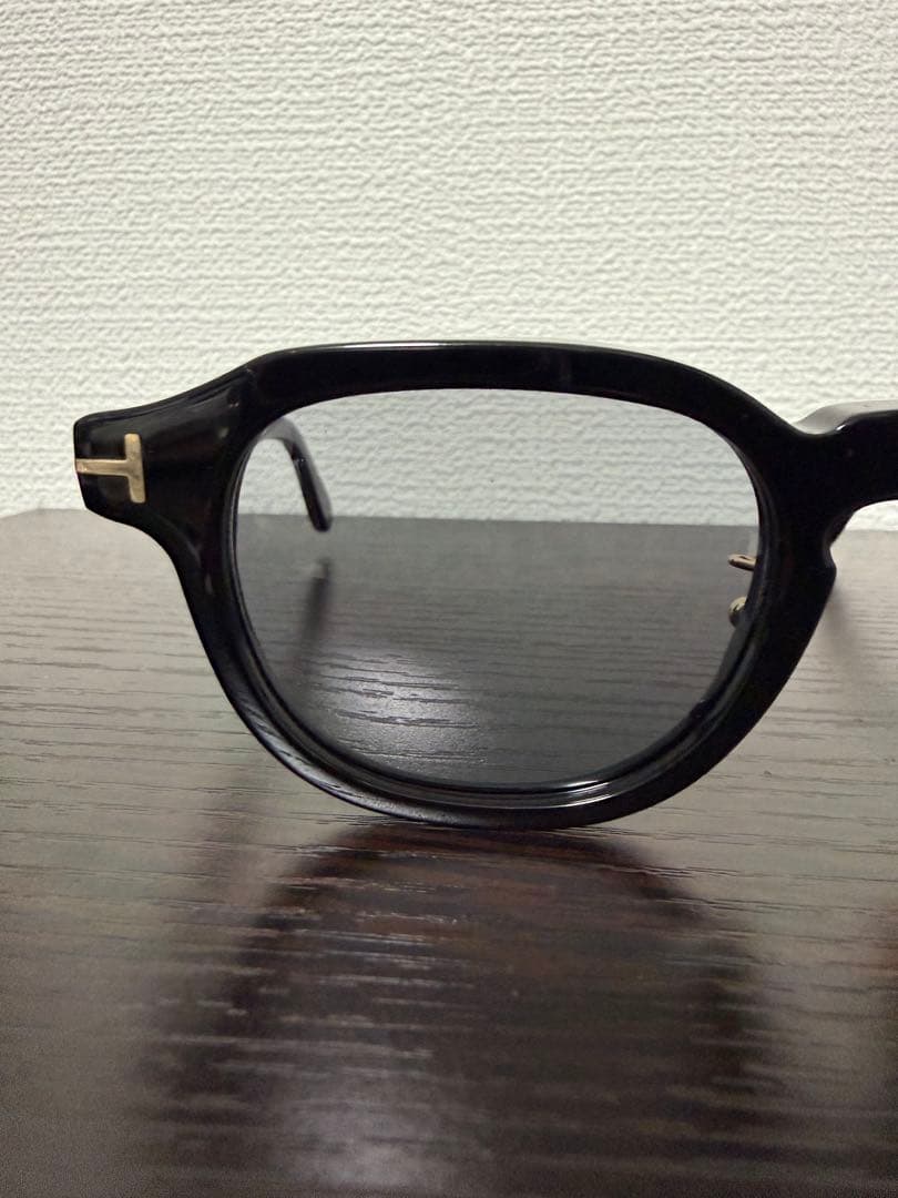 TOM FORD ブラック サングラス　FT1230-D/S 01A