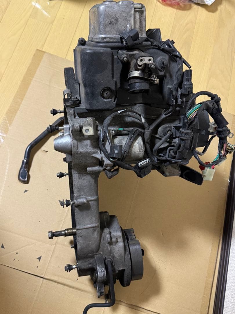 トゥデイ FI　AF67E-1110465　の　エンジン