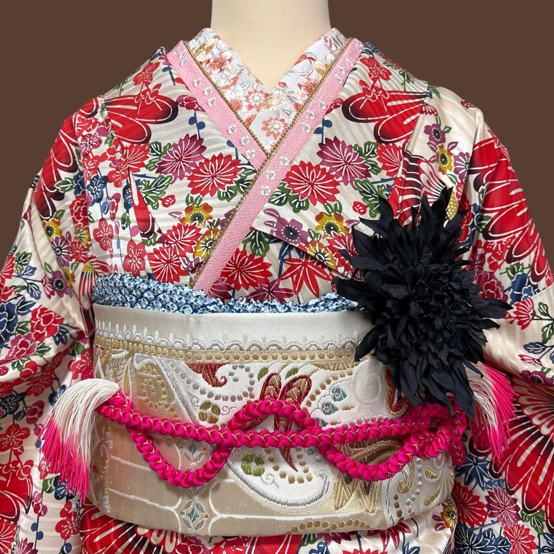 (う24) 雅 ✦ 華やぐ赤菊と小花の競演 艶やかな型染め振袖⑤点セット
