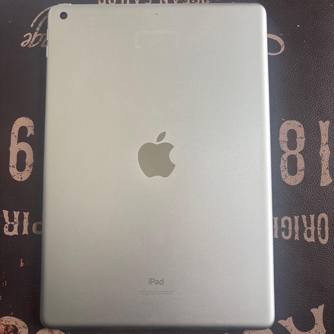 Apple iPad (第9世代) 64GB シルバー WiFiモデル