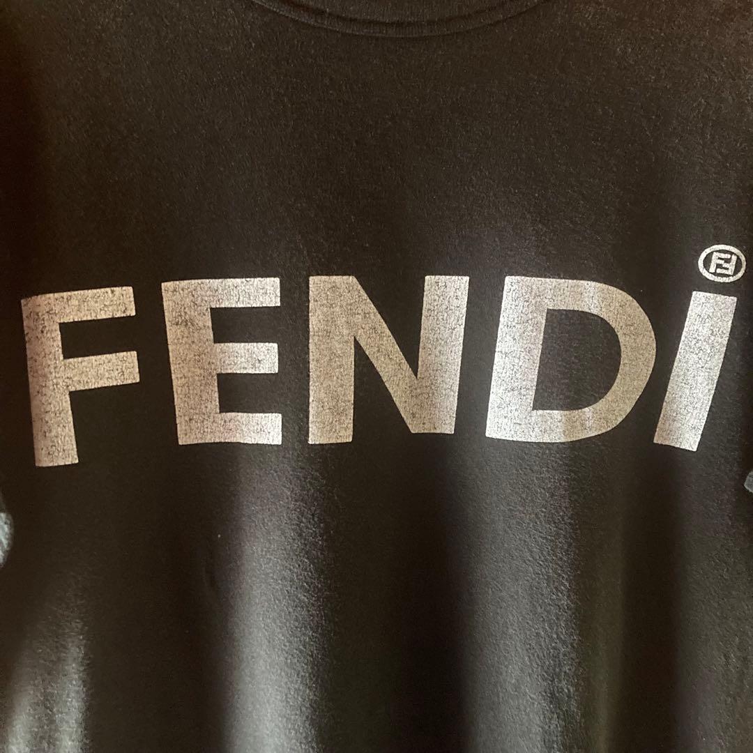 90s FENDI フェンディ　ビンテージ　ロゴTシャツ　イタリア製　ブラック
