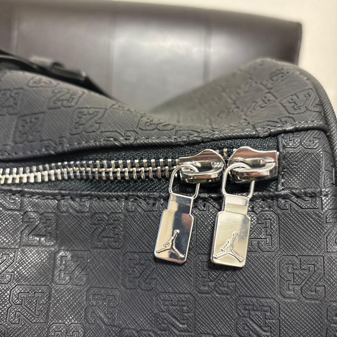 NIKE ナイキ　Jordan ジョーダン　ブラック　ボストンバッグ　ショルダー