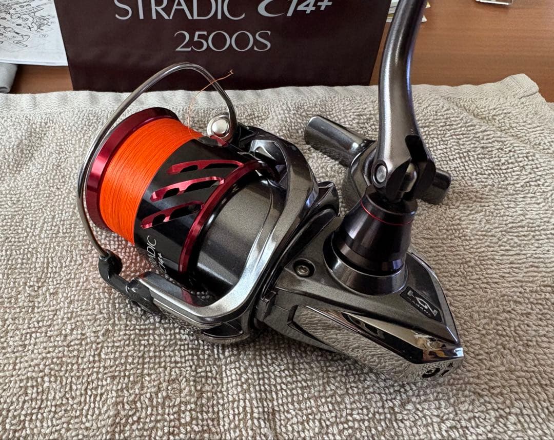 シマノ　16ストラディックCI4+ 2500S