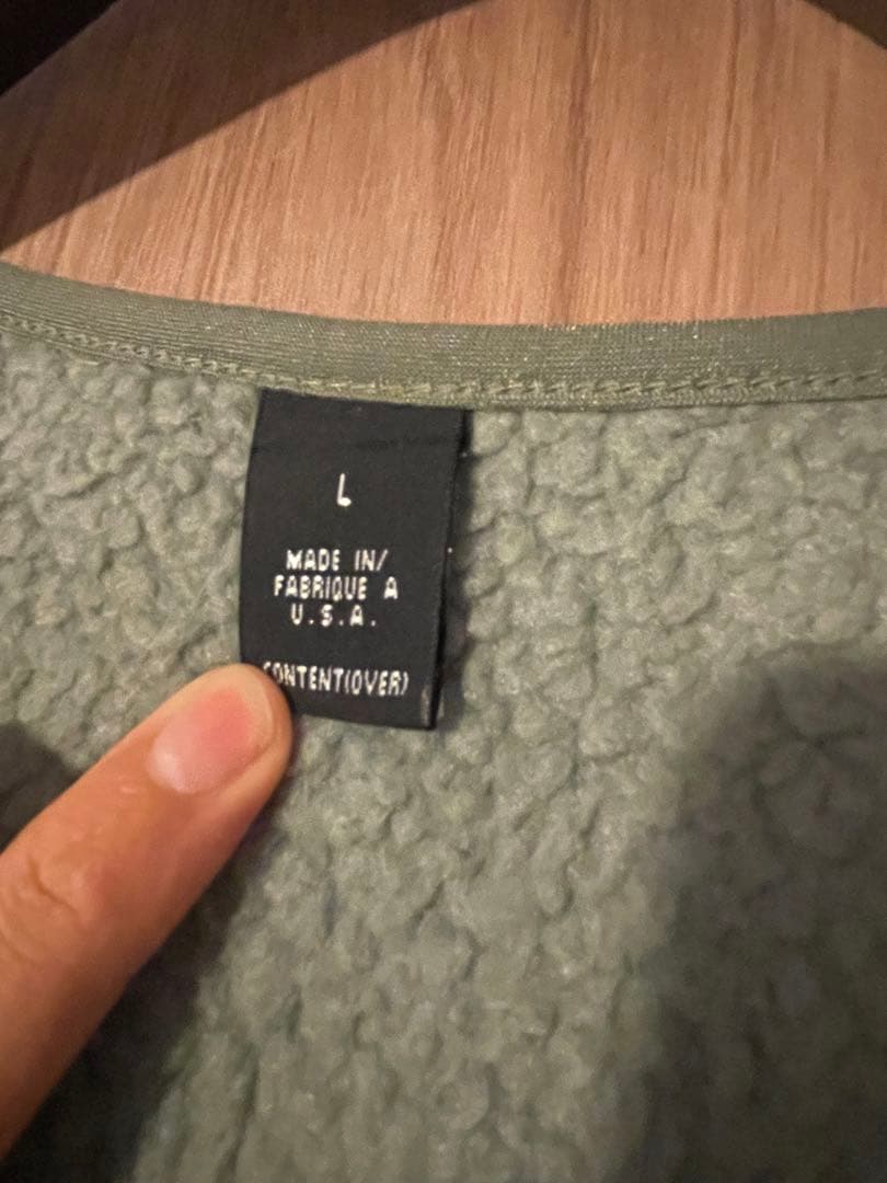 patagonia シンプルベスト　カーキ