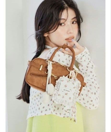 【美品】LILY BROWN カーデセット ホルターキャミトップス FLOWER