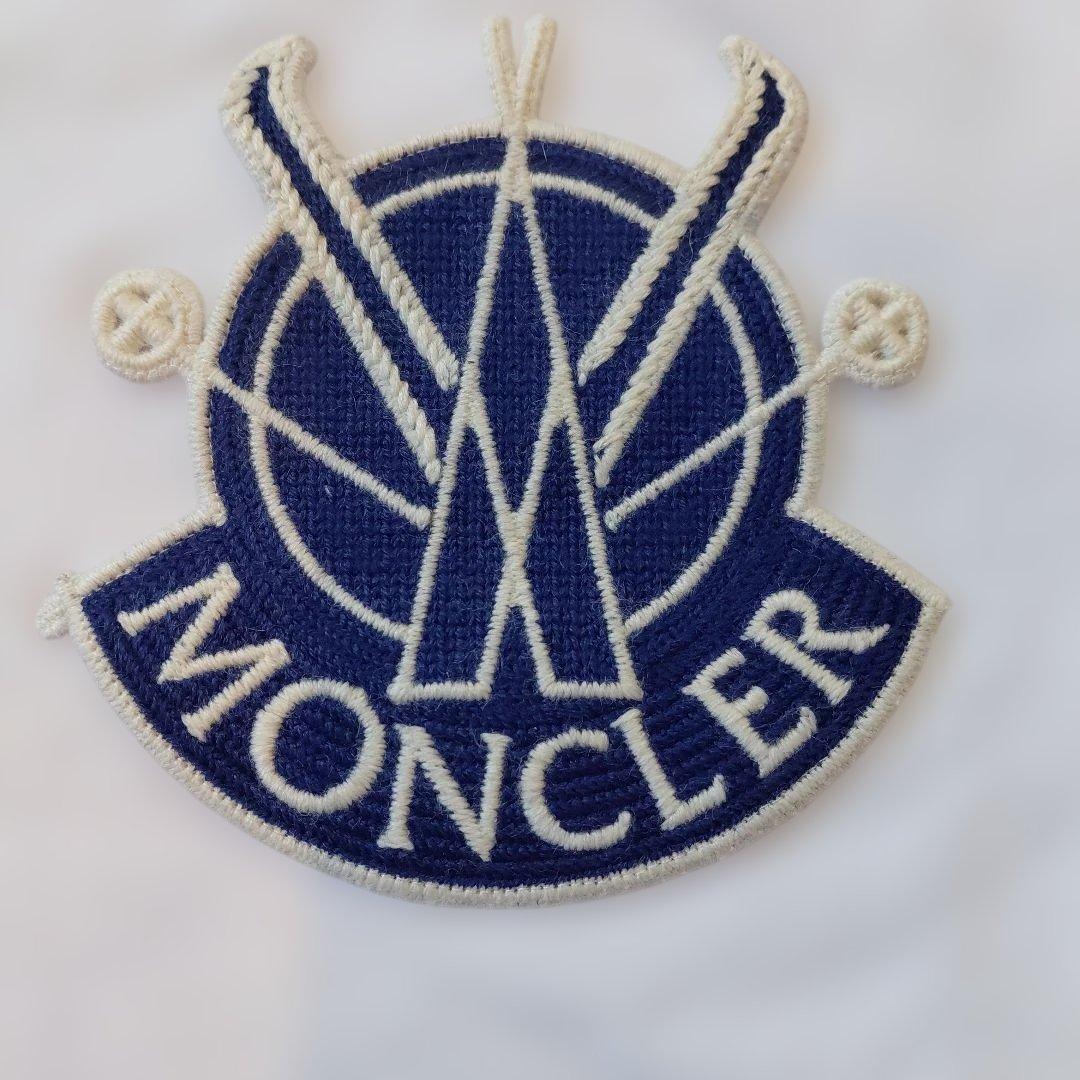 MONCLER　Tシャツ　レア