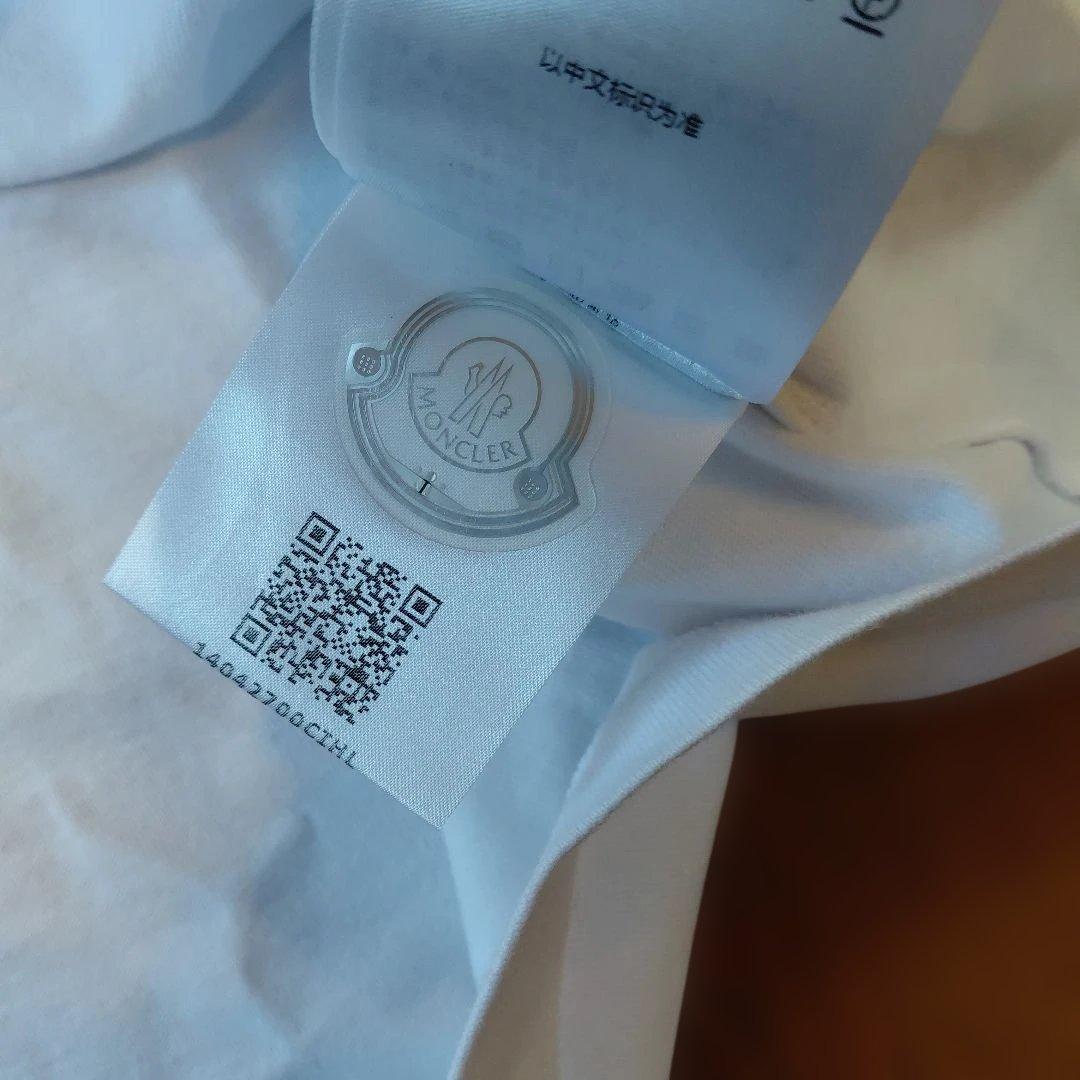 MONCLER　Tシャツ　レア