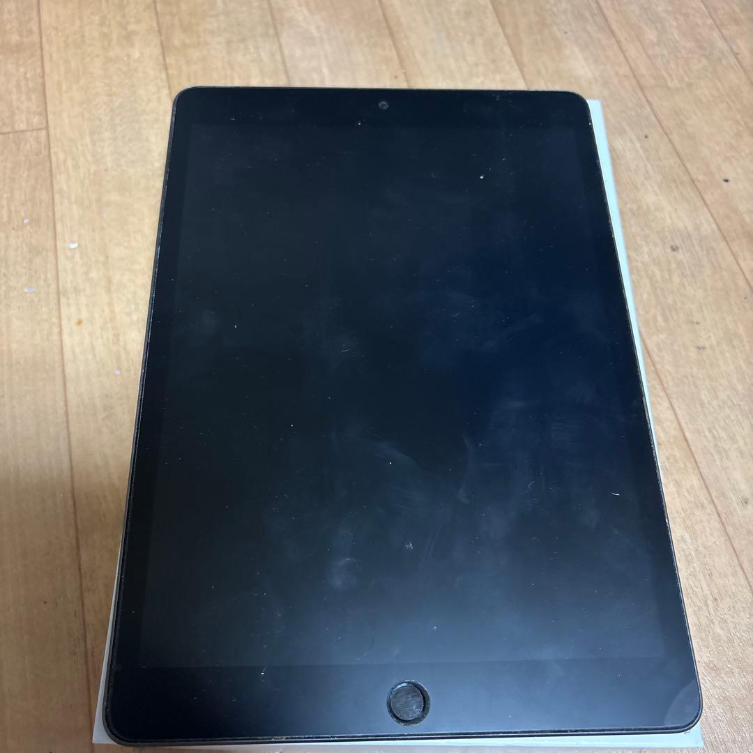 Apple iPad (第7世代) 32GBスペースグレー本体のみ