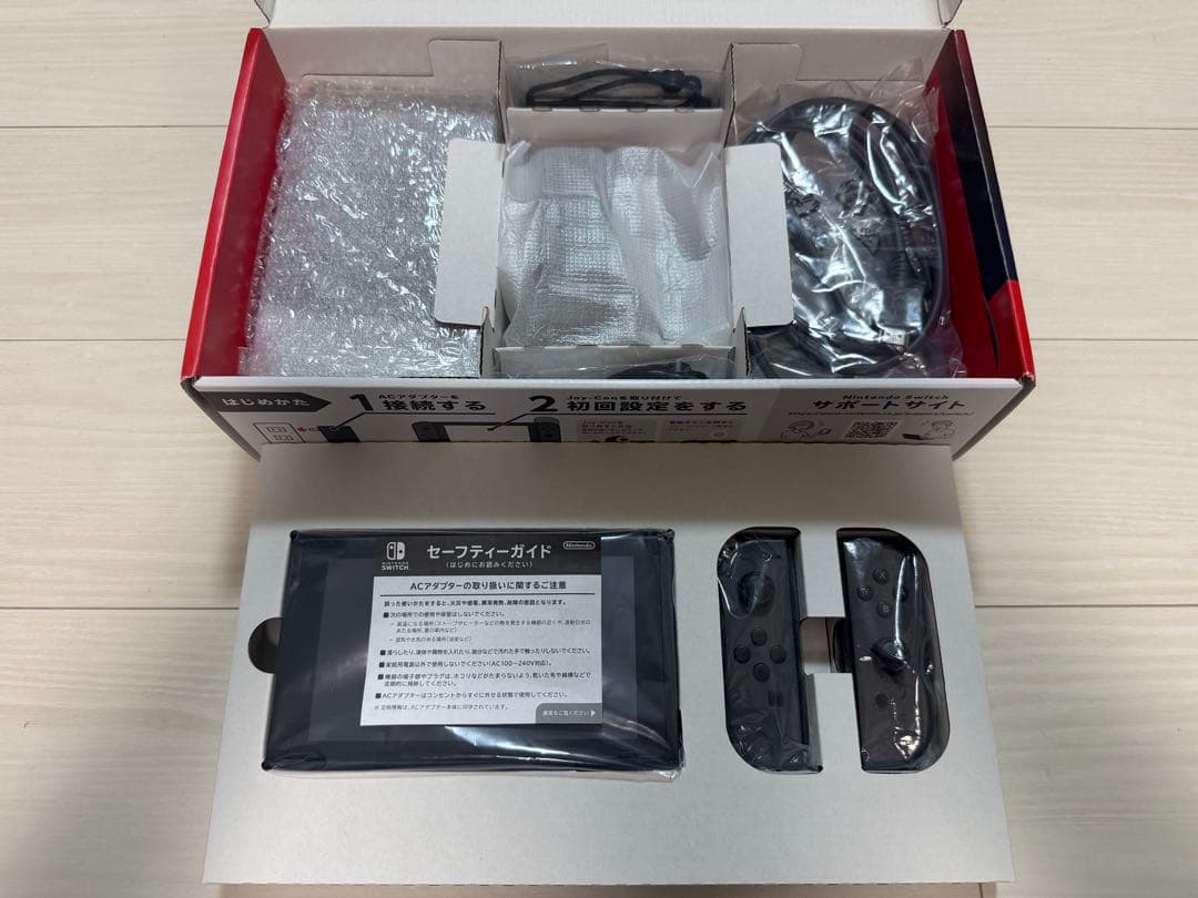 【美品・付属品完備】Nintendo Switch