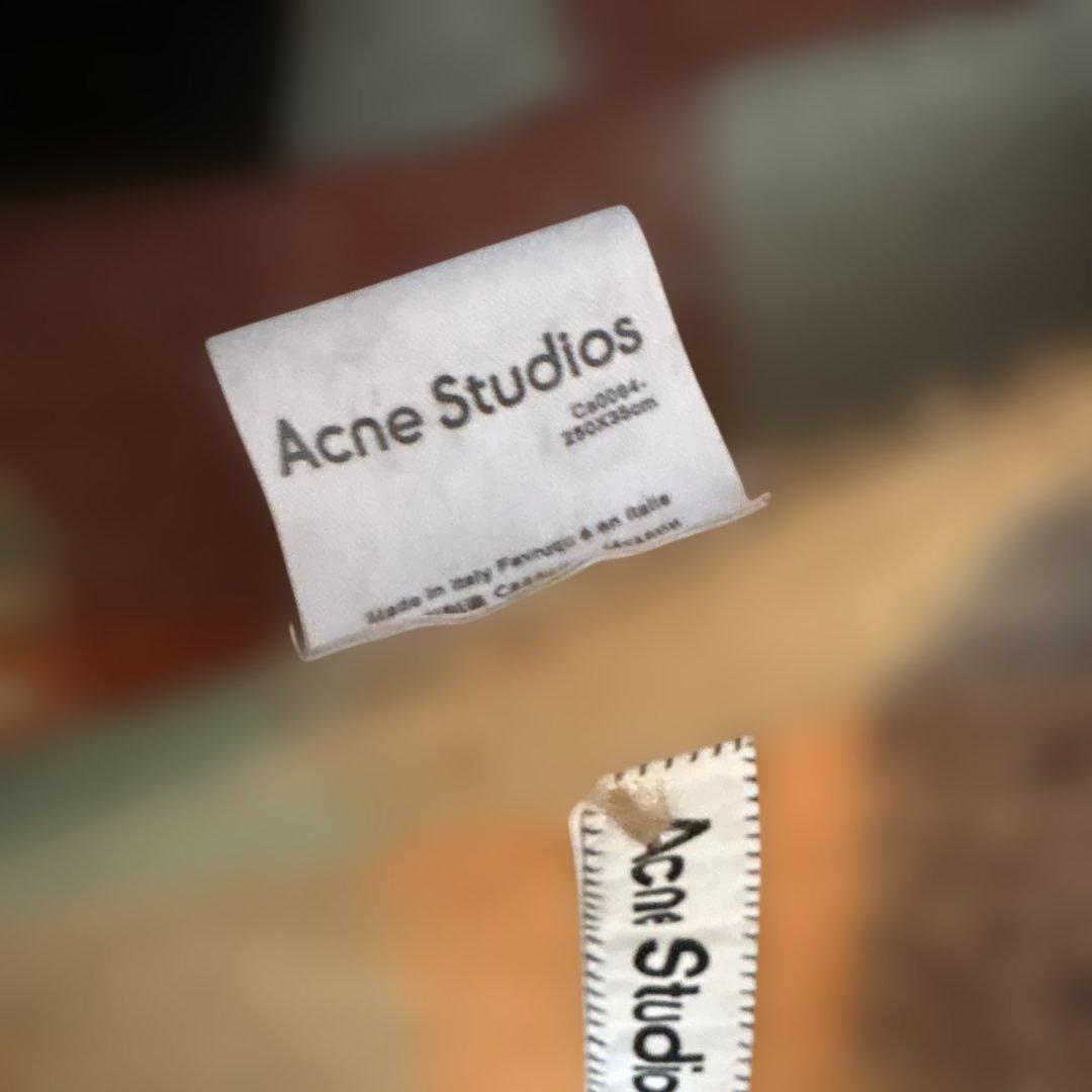 acne studios マフラー